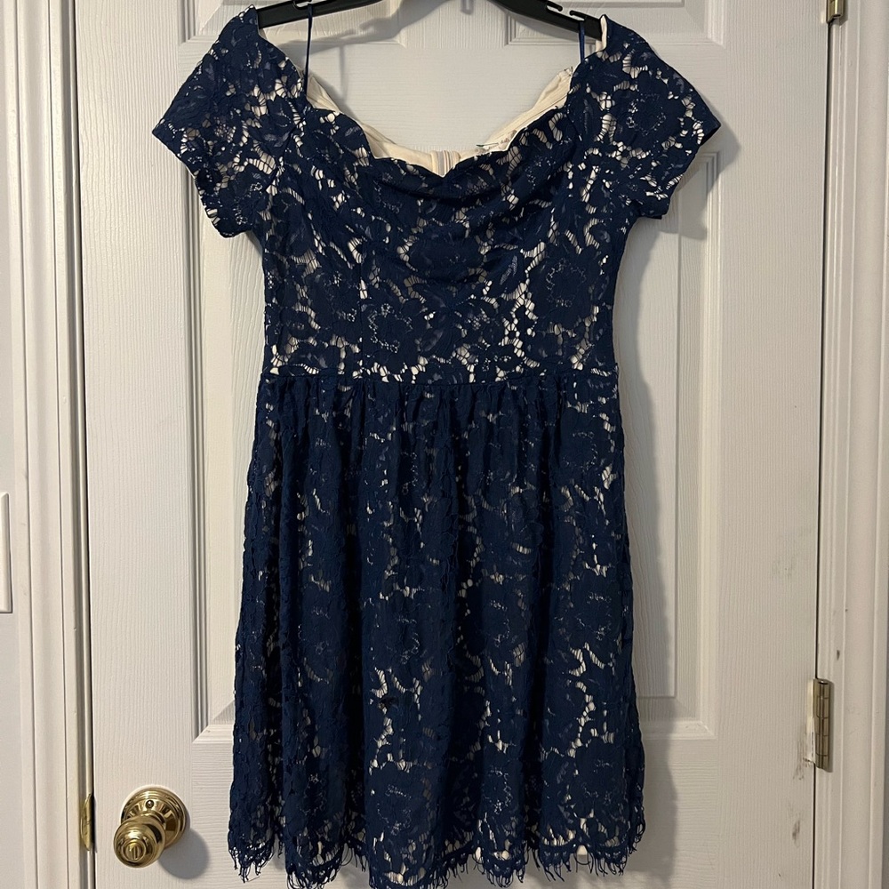 Host Pick!! EUC Altar’d State scalloped navy blue lace dress - Picture 1 of 6